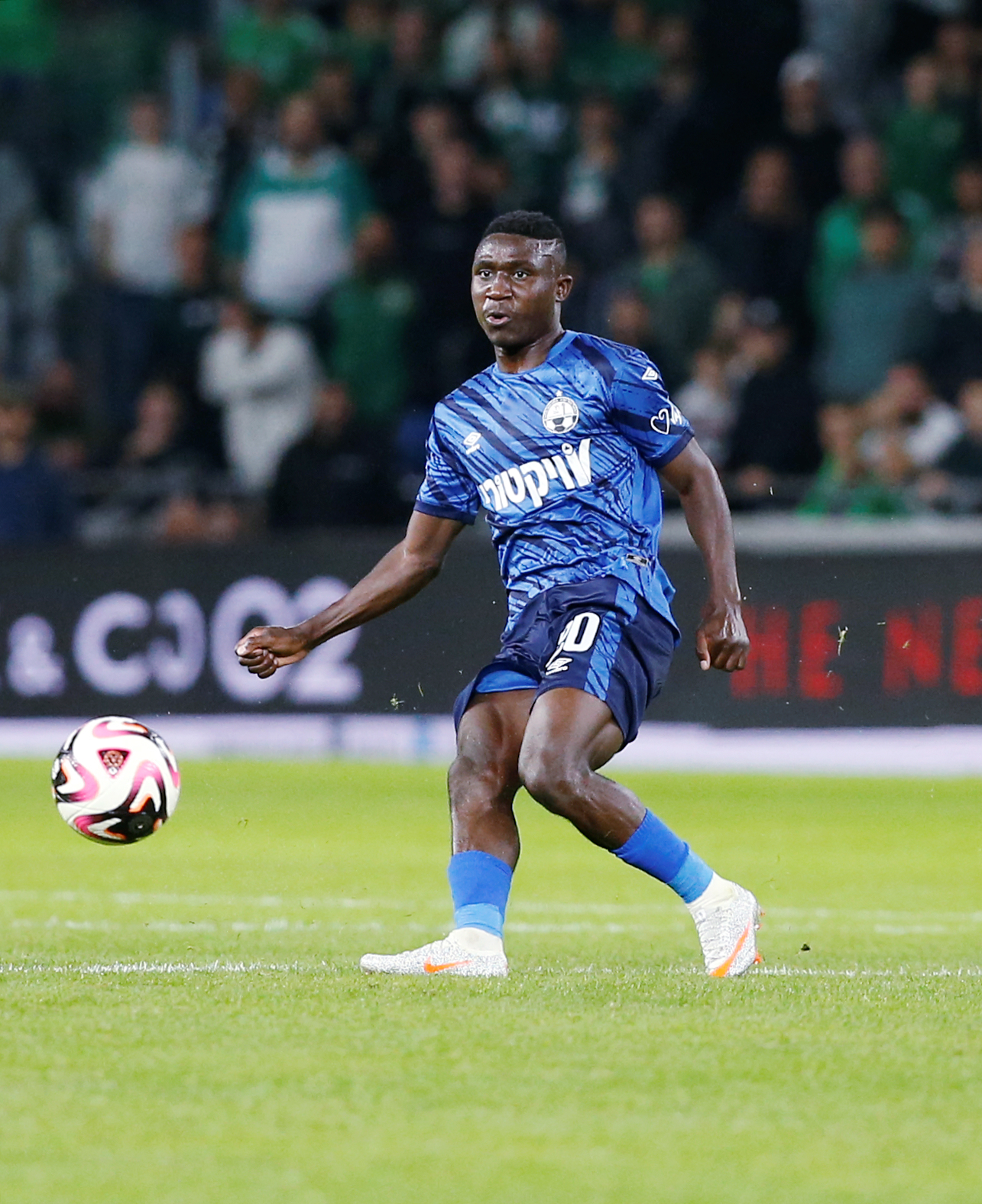 הפועל באר שבע שבה למגרש: אתגר השבת הזרים לישראל